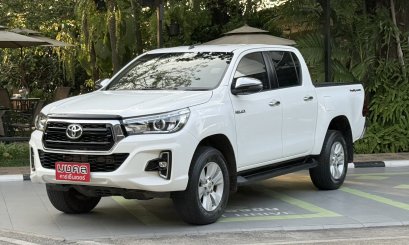 TOYOTA REVO D-CAB 2.4 E PLUS M/T 2018 สีขาว (LP0065) 4-5