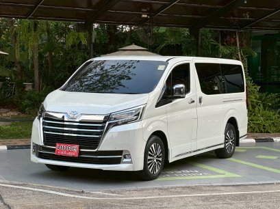 TOYOTA MAJESTY 2.8 PREMIUM A/T 2020 สีขาว (LP0069) 14-15
