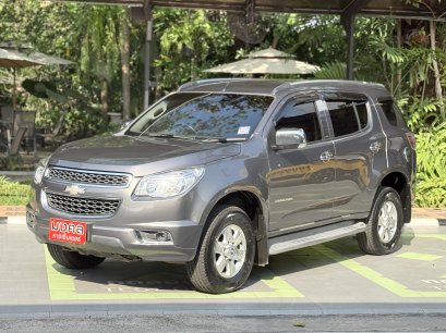 CHEVROLET TRAILBLAZER 2.8 LTZ 4WD A/T 2013 สีเทา ( LP0078 ) 2-3