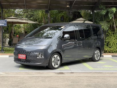 HYUNDAI STARIA 2.2 SEL A/T 2023 สีเทา ( LP0111 ) 10-11