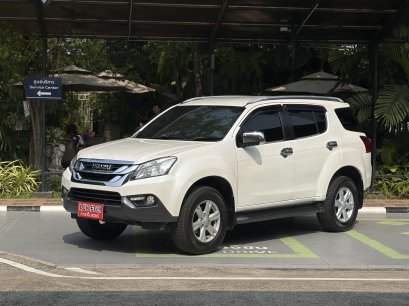 ISUZU MU-X 2.5 DVD A/T 2015 สีขาว ( LP0114 ) 4-5
