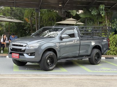 ISUZU D-MAX 3.0 SPARK CAB 4WD M/T 2021 สีเทา ( LP0132 ) 4-5