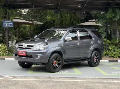 TOYOTA FORTUNER 3.0 4WD A/T 2006 สีเทา ( LP0195 ) 2-3