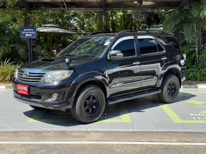 TOYOTA FORTUNER CHMAP 3.0 V A/T 2013 สีดำ ( LP0214 ) 3-4
