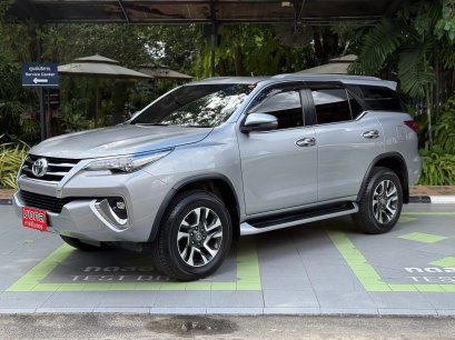TOYOTA FORTUNER 2.4 V A/T 2019 สีเทา ( LP0226 ) 7-8