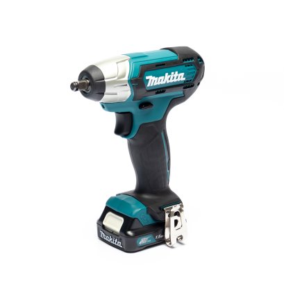 MAKITA เครื่องขันบล๊อกไร้สาย 12 โวลต์ 3/8 นิ้ว รุ่น TW140DWYE แรงบิดสูงสุด 140 นิวตันเมตร รวมแบตเตอรี่และแท่นชาร์จ (มากีต้า)