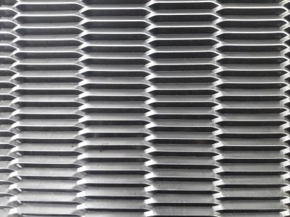 ตะแกรงเหล็กฉีก G-12