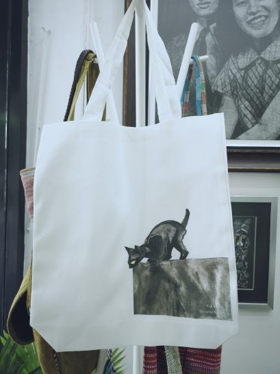 Tote Bag (Calico in White Color) - Black Cat Edition (M)