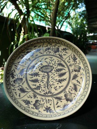 Ceramic Plate 8&quot; Wiang Galong (Brown Flower)
