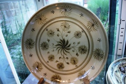 Ceramic Plate 10.5&quot; - Wiang Galong (Life cycle)