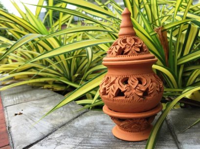 ผอบแบบมีฐานรอง สีธรรมชาติ