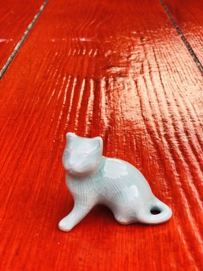 Kitty Cate (Celadon)