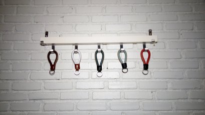 พวงกุญแจหนังสีเขียวอ่อน