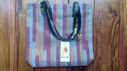 Shoulder Bag with genuine leather straps