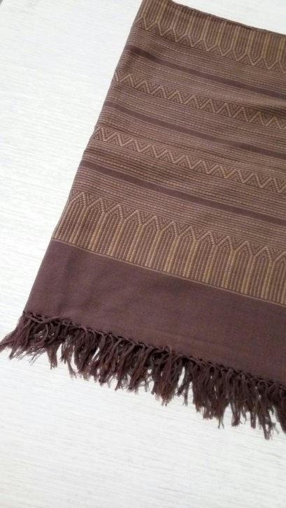 ผ้าคลุมไหล่ลายผ้าขาวม้า