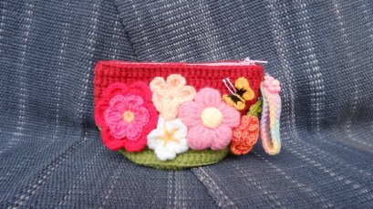 Knit coin bag - red &amp; green