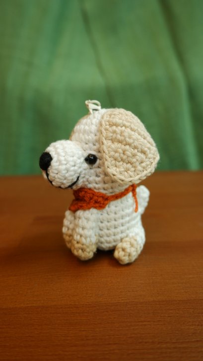 White dog crochet keychain, Orange Collar