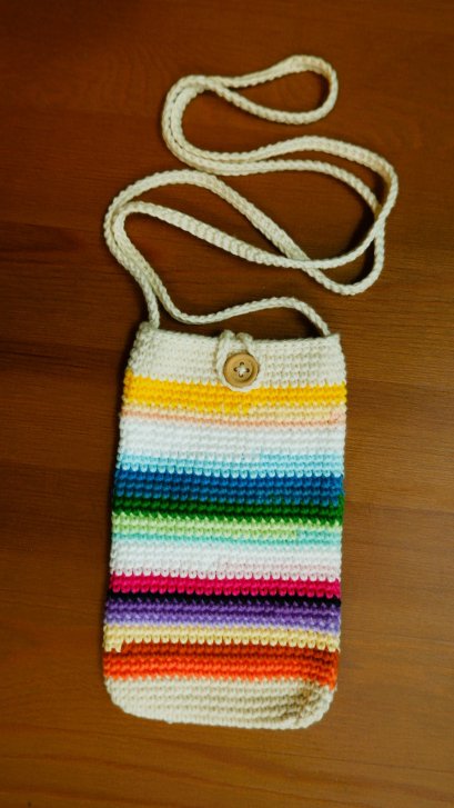 Crochet bag, cream strap