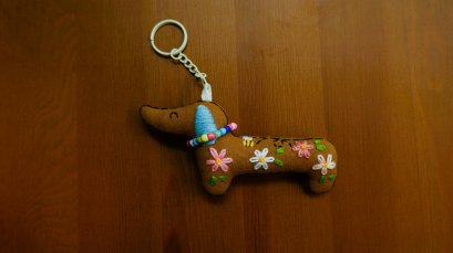 พวงกุญแจผ้าปัก หมาน้ำตาล