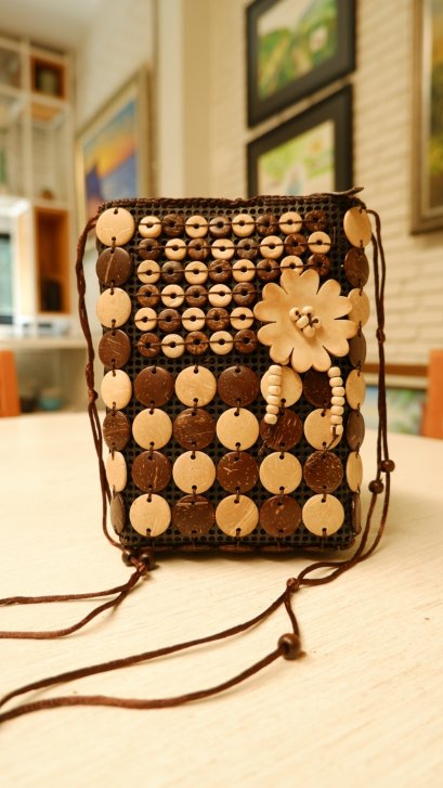 Coconut shell side bag - Natural Brown