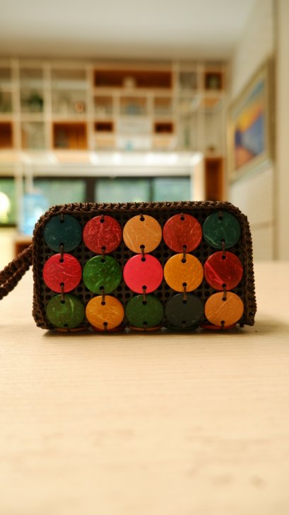 กระเป๋ากะลามะพร้าว ทรงผืนผ้า หลายสี ลายกลม