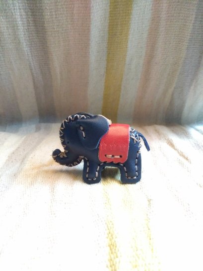 Elephant Keychain (Navy-Brown)