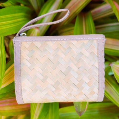 กระเป๋าสานทรงสี่เหลี่ยม ขนาดเล็ก ขอบม่วง