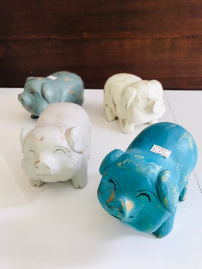 ตุ๊กตาไม้-หมู