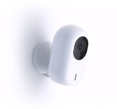 *UVC-G3-INS : WiFi-connected, full HD with infrared and two-way audio