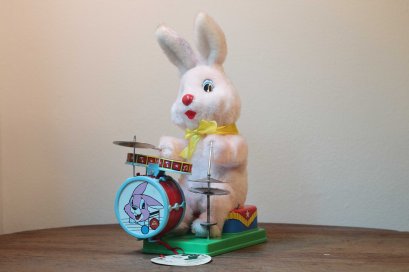 กระต่ายตีกลอง สภาพสวย ของเล่นนำเข้าจากญี่ปุ่น