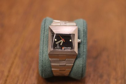 OMAX Spaceman Swiss Made