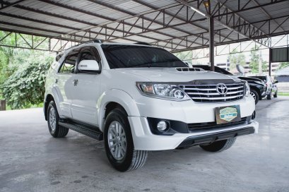 TOYOTA  FORTUNER CHAMP 3.0 4WD 2014