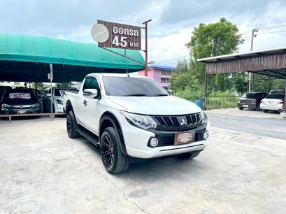 MITSUBISHI TRITON CAB 2.4 GLS PLUS NAVI 2017