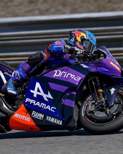 นักบิดแซทเทิ่ลไลท์ ยามาฮ่า ผลงานเยี่ยม!