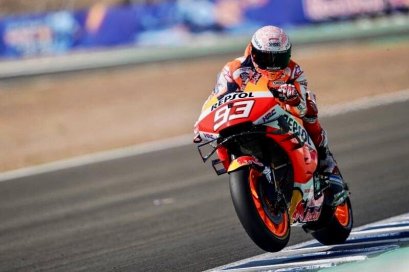 มาร์เกซ” บู๊ระห่ำสมราคาแชมป์โลก “สมเกียรติ” โดนชนพลาดแต้มแรกน่าเสียดาย