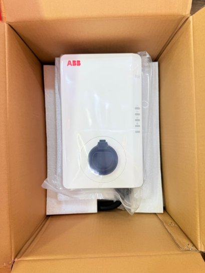 เครื่องชาร์จรถยนต์ไฟฟ้า EV Charger ABB Terra AC Wallbox 7.4-22 Kw TAC-W22-G5-R-0 รับประกัน 2 ปี