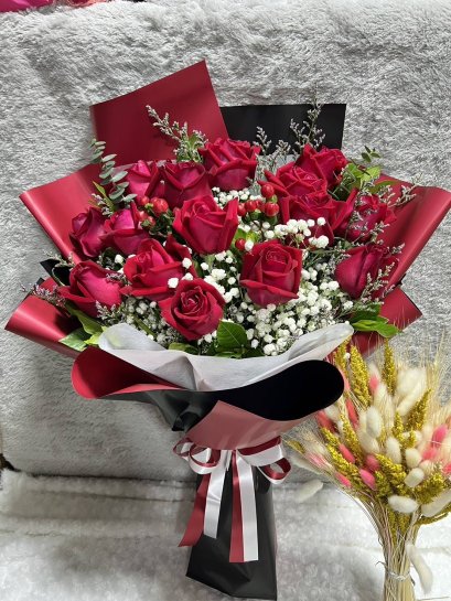 กุหลาบแดง 12 ดอก