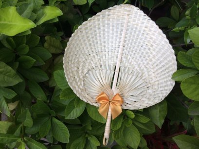 พัดสานใบกะพ้อ 8 นิ้ว