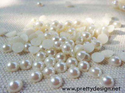 ลูกปัดไข่มุก สีเปลือกไข่ผ่าครึ่ง 