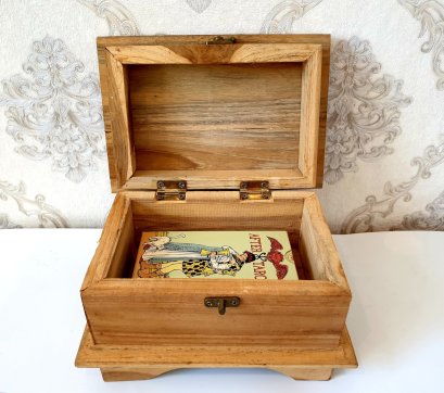 Real wooden box  Ridermagic cards