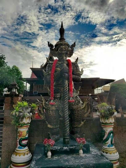 How to Worship Thao Wessuwan Mahaleab