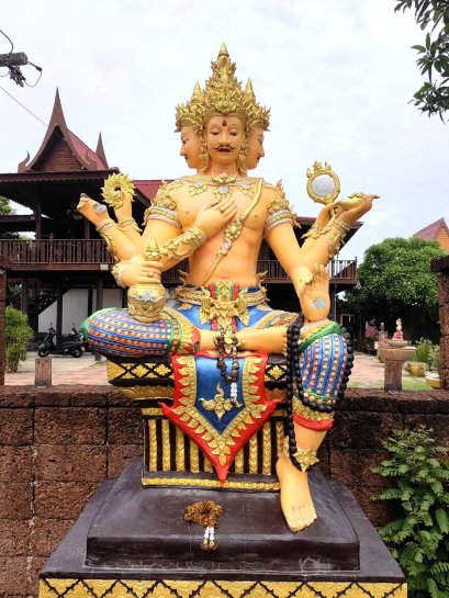 How to Worship Brahma (Phra Phrom)