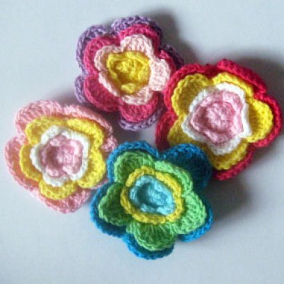 ดอกไม้ถัก ขนาด 5-6 ซม. ดอกละ