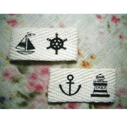ป้ายผ้าด้านข้าง รูปเรือใบ 1 set มี 2 อัน ขนาด 1.5*10.5 ซม.