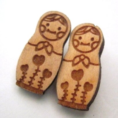 กระดุมไม้ set ลายตุ๊กตารัสเซีย 4 เม็ด/แพ็ค สูง 2.3 cm.