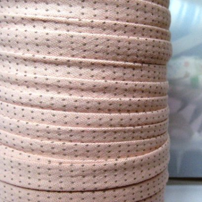 ผ้ากุ๊นสำเร็จรูป (ผ้า Country) ขนาด 1 cm. หลาละ