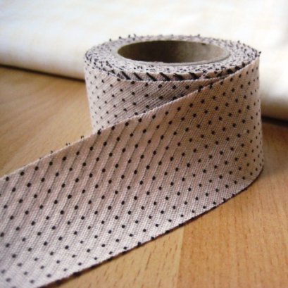 ผ้ากุ๊นสำเร็จรูป (ผ้า Country) หน้ากว้่าง 3.5 cm. หลาละ