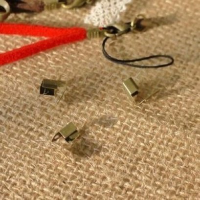 ตัวหนีบเชือกหนัง ขนาด 4 x 9 mm. 4 ชิ้น / set ราคา set ละ