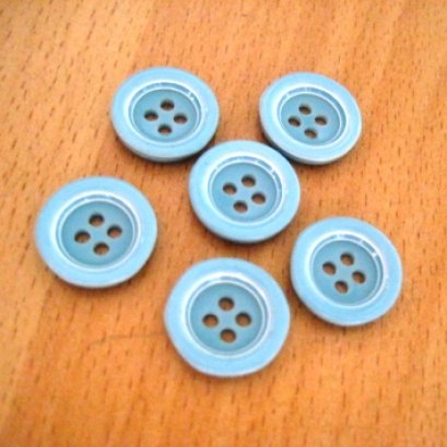 กระดุมพลาสติก ขนาด 1.5 cm. 6 เม็ด/แพ็ค