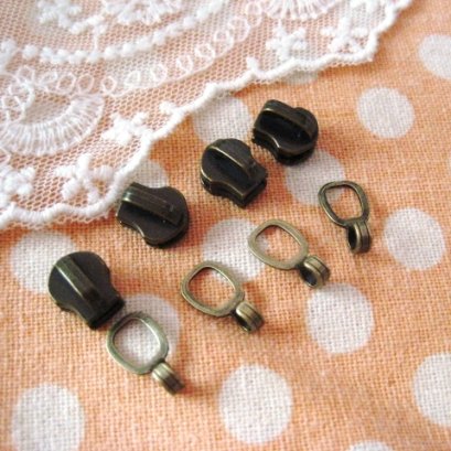 หัวซิป เบอร์ 3 พร้อมขอเกี่ยว 4 ชุด/ set